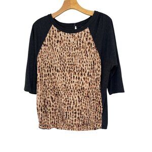 Ann Taylor Loft Womens size medium Raglan Sleeve Animal Print Top